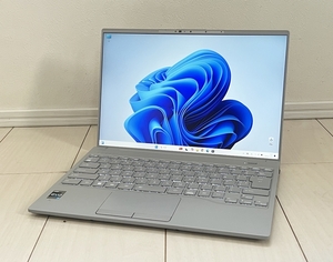 ★富士通 FUJITSU FMV LIFEBOOK UH90/H1 FMVU90H1H 858g/i7-1360P 12コア/メモリ16GB/新品NVMe M.2 SSD 1.0TB/Wi-Fi6E/Thunderbolt4★