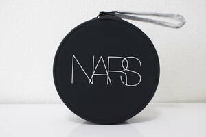 E537 新品未使用 NARS ナーズ ロゴ 丸形 ポーチ 化粧ポーチ コスメポーチ 2023年夏限定 黒 ブラック 白 ホワイト