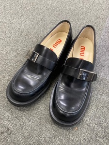 ミュウミュウ miumiu ローファー レザーシューズ 革靴 靴 黒 ブラック レディース サイズ 36 1/2 ss052003
