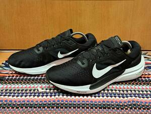 ☆　レア　NIKE　『AIR ZOOM VOMERO 15』　☆