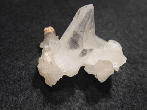 水晶王道!ヒマラヤ水晶rock crystalクラスターパーツ!!結晶原石 105.9ct 天然石　2　万能パワー 色々まとめてたくさん大量同梱可能 765-9