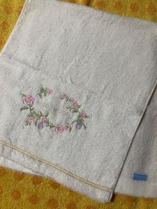 ウェッジウッド フェイスタオル wお花刺繍