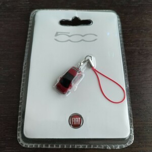 横浜発 FIAT 500 ミニキーホルダー キーホルダー ストラップ ミニカー フィアット レッド 未開封 未使用