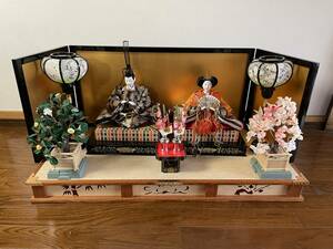 『雛人形 ひな祭り』親王飾りセット 桃山 伝統人形 ひな人形　一段飾り 金屏風 ぼんぼり三方 桜橘