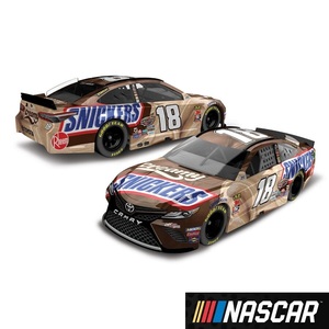 ＜新品・未開封・日本未発売品＞　NASCAR　Kyle Busch ♯18 SNICKERS Creamy　2019　トヨタ カムリ リミテッドエディション　1/64サイズ 