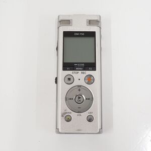 OLYMPUS Voice-Trek DM-750 ICレコーダー USED品 オリンパス ボイストレック ビジネスモデル シルバー 完動品 V0884