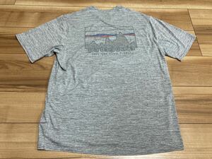 patagonia パタゴニア p6 キャプリーンクールデェリー　ラッシュガード　半袖 Tシャツ　tシャツ ２０２１年製　ＳＫＦＥ　Ｍサイズ