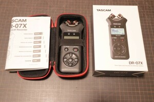 TASCAM 07X ハンディレコーダー　箱付・取説・ケース付き