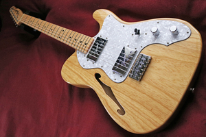 【Fender Japan】TN72（NAT）Made in Japan Traditional 70s Telecaster Thinline（ハムバッカー搭載／Ashボディ／セミホロウ仕様）美品