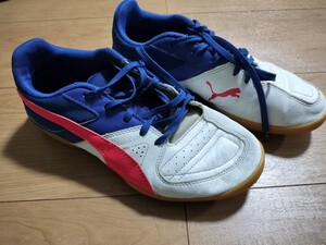 プーマ　屋内シューズ　23センチ　フットサル　ハンドボールなど