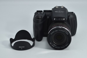 #6225 FUJIFILM デジタルカメラ FinePix HS20EXR ブラック F FX-HS20EXR 1600万画素 EXR CMOSセンサー 広角24mm 光学30倍 3型クリア液晶