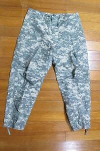 ★☆米軍放出品 実物 　ACU　GENⅢ　　GORE-TEX　 パンツ MEDIUMー REGULAR　-A193☆★