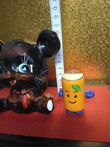 昭和レトロ　クマの貯金箱となっちゃんオレンジホルダー