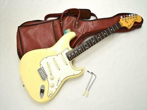 KM607●現状品●Squier by Fender STRAOCASTER　スクワイア フェンダー　エレキギター　ソフトケース付き　動作未確認/ジャンク扱い