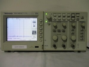 中古 Tektronix ２ch デジタルオシロスコープ TDS1001B 40MHz 500MS/s 通電OK(GAAR41208B010)