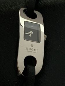 GUCCI クオーツ 腕時計　6100L 0003123 電池切れ グッチ ブレスウォッチ ブラックレザー