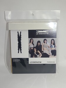 LE SSERAFIM 2024年4月始まり 卓上カレンダー　ル・セラフィム　グッズ　FEARNOT　SAKURA　宮脇咲良　YUNJIN　CHAEWON　EUNCHAE　KAZUHA