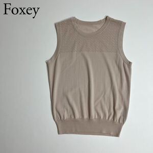 美品 FOXEY BOUTIQUEフォクシーブティックニット セーター ニットベスト ノースリーブトップス レーシーコンパクト 40レディース