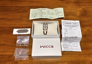 ※50%offクーポンで1,000円引き！！※送料無料※匿名配送※シチズンwicca B035-S051843※ゴールド 長方形フェイス 腕時計※ ソーラー※