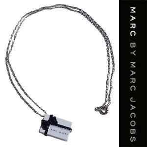 新品 MARC BY MARC JACOBS GIFT BOX NECKLACE マーク バイ マーク ジェイコブス ギフトボックス ネックレス アクセサリー 入手困難 正規品