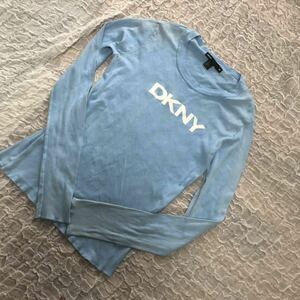 DKNY 長袖　Tシャツ　カットソー　ブランドロゴ　ロゴT ロンT　水色　DONNA KARAN　M/L　★1000