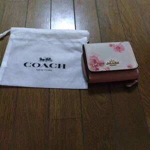 コーチCOACH三つ折財布　ウォレット