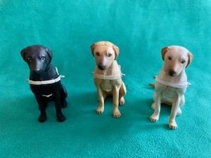 ■フルタ チョコエッグ シークレット ラブラドールレトリバー　盲導犬　3種セット