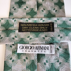 GIORGIO ARMANI(ジョルジオアルマーニ)緑星グレーネクタイ