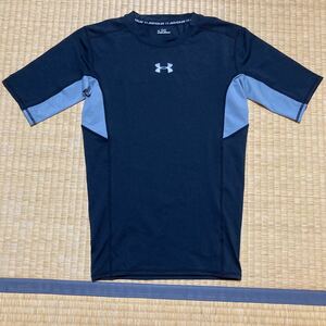 UNDER ARMOUR 半袖シャツ MD 黒 灰色 ヒートギア コンプレッション s/s ショートスリーブ インナー M HG Tシャツ