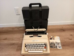 当時物 レトロ タイプライター Olivetti オリベッティ LETTERA 35 アンティーク ヴィンテージ コレクション 未確認 中古 保管 現状品 k1151