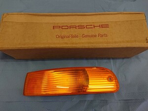 1996年製造 純正新品 ポルシェ911 993 ウィンカーレンズASSY 右側 オレンジ！ 