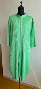 ◆PLEATS PLEASE◆ プリーツプリーズ 若草色 ワンピース イッセイミヤケ 優良品【サイズ２】