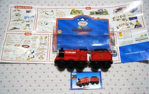 きかんしゃトーマス　THOMAS&FRIENDS　WOODEN RAILWAY　木製レールシリーズ 「JAMES&JAMES TENDER」　99005　ラーニングカーブ社製