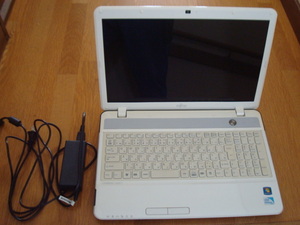 ☆USED☆ ☆富士通 AH42/E　Windows7　送料込み