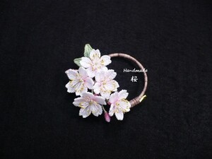 Handmade ◆ お花のリースブローチ ◆ 桜 ◆ レース編み