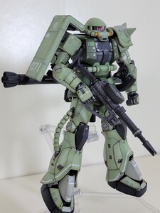 【送料無料】機動戦士ガンダム　RG1/144 MS-06F ザクⅡ　量産型ザク　塗装済完成品