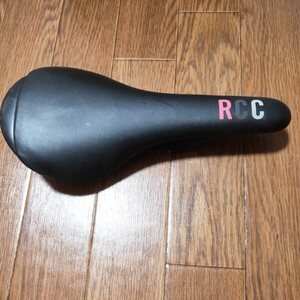 Rapha　ラファ　RCC サドル　カーボン フィジーク セライタリア クラシック Classic　限定　ピンク　軽量