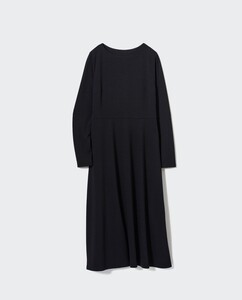 ☆新品☆　ユニクロ　UNIQLO　ポンチフレアワンピース