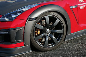 チャージスピード GT-R R35 フロントオーバーフェンダー （片側15mmワイド） FRP 未塗装　黒ゲル CHARGE SPEED BottomLine ボトムライン