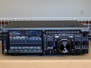 YAESU ヤエス FTDX101MP 200W HF/50Mhz オールモードトランシーバー