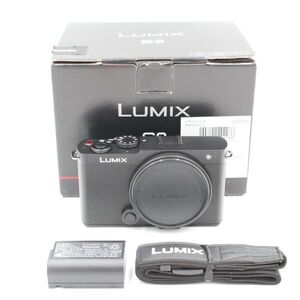 元箱（切り抜きあり）付き。★新品級★ PANASONIC パナソニック LUMIX DC-S9-K ボディ ジェットブラック