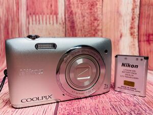 美品 Nikon COOLPIX S3500 ニコン シルバー デジタル