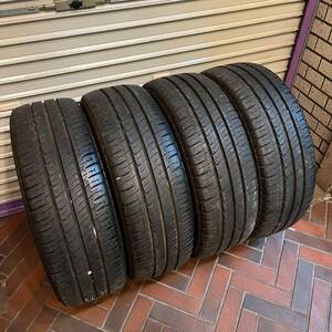 ＃1 MICHELIN AGILIS 225/70R15 112/110S [ T1N キャンピング CAMPING 225/70R15C 225/70 スプリンター 901 902 904 905 CDI 311 312 ]