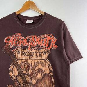 ヴィンテージ 00s【エアロスミス】ロック Tシャツ AEROSMITH M オフィシャル コピーライト入り 古着 バンドTシャツ チョコブラウン