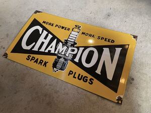 Champion spark plug エナメル サイン 看板 ( スチール ホーロー 琺瑯 ガレージ アンティーク チャンピオン プラグ オートモビリア 英車 )