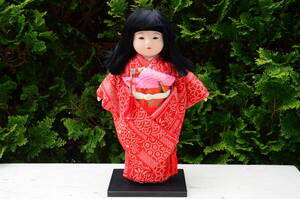 市松人形 台付 搾り着物 日本人形 縦41cm 箱付き 未使用