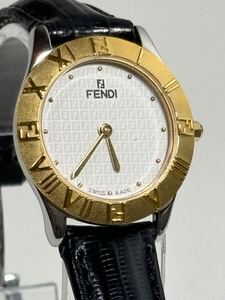 FENDI フェンディ　電池新品　レディース腕時計　2000L ズッカ白文字盤　