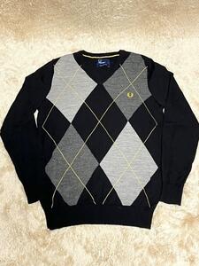 即決★FRED PERRY★S メリノウールVネックニット フレッドペリー 黒 ブラック チェック セーター