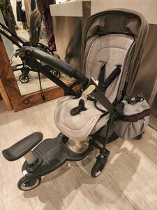 bugaboo bee5 バガブービー5 ベビーカー ブラック カーキ グレー 美品 ホイールボード/マットマフなど67000円分のアクセサリー付 新生児～