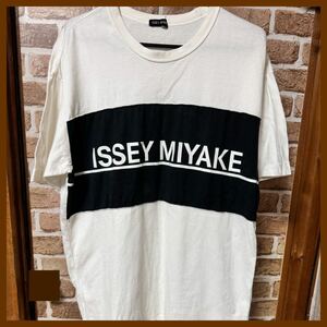 レア 希少 ロゴ　ISSEY MIYAKE イッセイミヤケ　Ｔシャツ　日本製